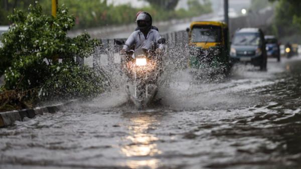 அடுத்த 1 மணி நேரத்தில்.. தமிழகத்தில் எங்கெங்கு மழை பெய்யப்போகிறது.. வானிலை ஆய்வு மையம்