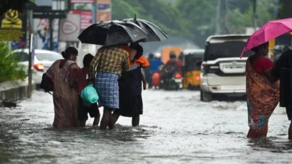 இன்றே கரையை கடக்கும் காற்றழுத்த தாழ்வு மண்டலம்.. அடுத்த 3 மணி நேரம்.. இந்த மாவட்டங்கள் தான் டார்கெட்!