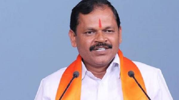 ம்ஹூம்.. பிப்.14-ல் காதலர் தினத்துக்கு எதிராக பசுவை கட்டிப் பிடித்தே தீருவோம்.. அர்ஜூன் சம்பத் அடம்!