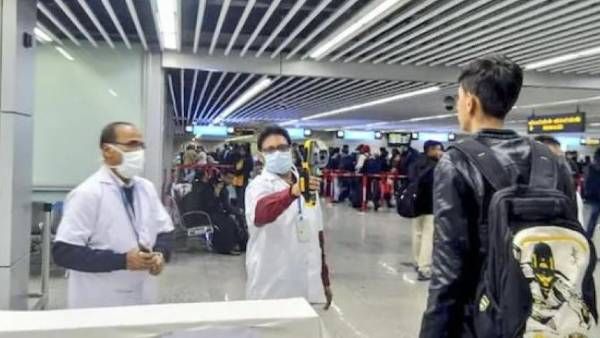 சீனாவில் இருந்து கோவை வந்த சேலம் நபருக்கு கொரோனா.. விமானத்தில் பயணித்த 166 பேர் கண்காணிப்பு..