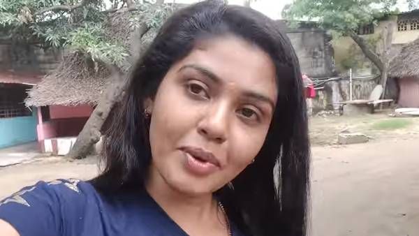 பாண்டியன் ஸ்டோர்ஸ் மீனாவை பாராட்டிய வெள்ளித்திரை நடிகை.. காரணம் இதுதானாம்! குவியும் வாழ்த்துக்கள்