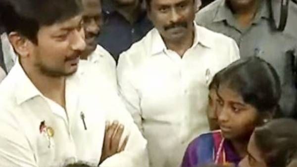 சார் PET பிரியட்டில் பாடம் எடுக்கிறாங்க.. மாணவி புகாருக்கு அமைச்சர் உதயநிதி அசத்தல் பதில்! ஆரவாரம்