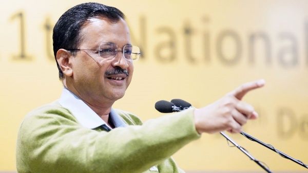 பசுவிடம் பால் கறக்குறது ஈஸி பாஸ்.. நாங்க காளையிடமே பால் கறந்துட்டோம் தெரியும்ல.. கெஜ்ரிவால் பூரிப்பு