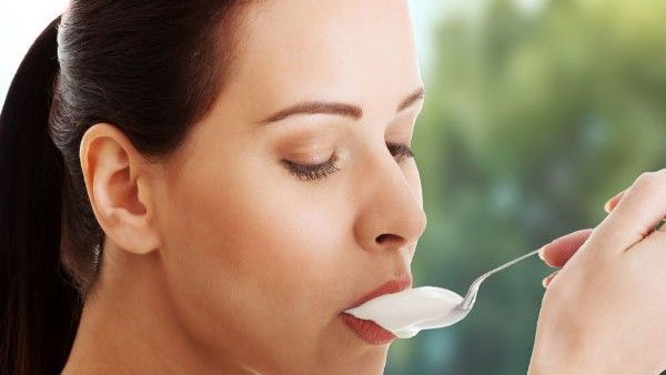 தயிர் உங்களுக்கு ரொம்ப பிடிக்குமா! அப்போ இதை படிங்க முதல்ல.. நன்மைகள் பல ஆனாலும் சில சிக்கல் இருக்கு