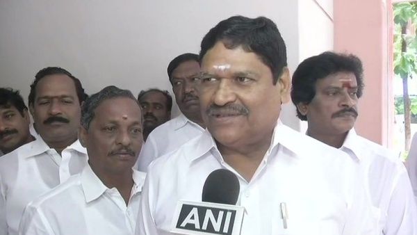 அதிமுக முன்னாள் அமைச்சர் முன் ஜாமீன் கோரி மனுதாக்கல்.. மருத்துவமனையில் ராமச்சந்திரன்.. பின்னணி என்ன?