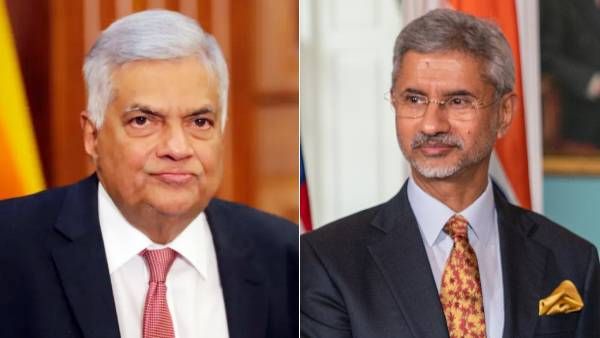 இலங்கையில் இந்தியாவின் போர்க்கப்பல்- மத்திய அமைச்சர் ஜெய்சங்கர் பயணம்.. 'கை நீட்டி' வரவேற்கும் ரணில்!