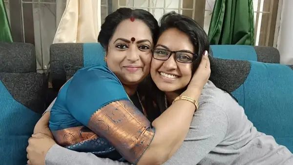 நிகழ்ச்சியை விட்டு வீட்டிற்கு வந்த ரச்சிதா.. வரவேற்க தயாராக இருந்த அந்த நபர்.. பல நாள் கழித்து!?