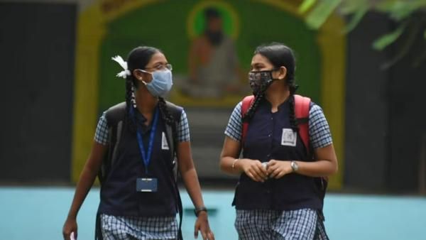 தமிழகத்தில் முடிவுக்கு வந்த அரையாண்டு விடுமுறை .. 6 முதல் 12 வரையிலான மாணவர்களுக்கு பள்ளிகள் திறப்பு