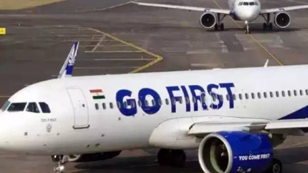 எவ்ளோ நேரம்தான் வெயிட் பண்றது?.. பயணிகளை விட்டுவிட்டு சர்ர்ன்னு பறந்த விமானம்.. பெங்களூரில் 'ஷாக்'