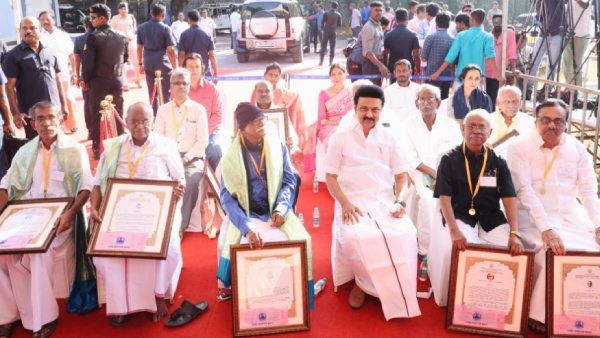 பெரியார் டூ அம்பேத்கர்.. ஈவிகேஎஸ் உள்ளிட்டவர்களுக்கு விருதுகளை வழங்கினார் முதலமைச்சர் மு.க.ஸ்டாலின்