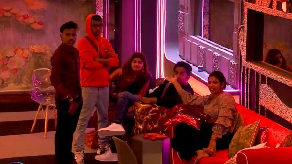 பிக் பாஸ் நிகழ்ச்சியில் முடிவுக்கு வரும் நேரத்தில் சச்சரவு.. மாறி மாறி உண்மையை உளறும் போட்டியாளர்கள்