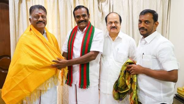 கொங்கு மண்டலத்தில் இருந்து வந்த ‘பாசிட்டிவ்’ சிக்னல்.. தனியரசு ஓபிஎஸ் அணியை ஆதரிப்பது ஏன்?