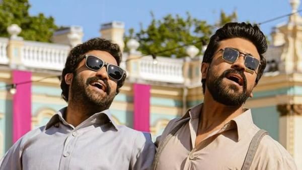 உக்ரைன் அதிபர் ஜெலன்ஸ்கி மாளிகை முன் படமாக்கப்பட்ட கோல்டன் குளோப் விருது வென்ற நாட்டு நாட்டு பாடல்!