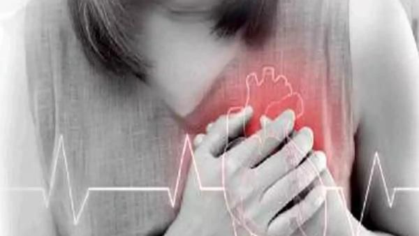 கபடி விளையாடிய 10ம் வகுப்பு மாணவி.. அப்படியே சரிந்து விழுந்து மரணம்.. ஹார்ட் அட்டாக்காம்.. சோகம்