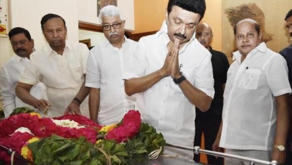 பேராசிரியர் அன்பழகன் வீட்டில் நடந்த துயர நிகழ்வு! நேரில் சென்று முதலமைச்சர் ஸ்டாலின் அஞ்சலி!