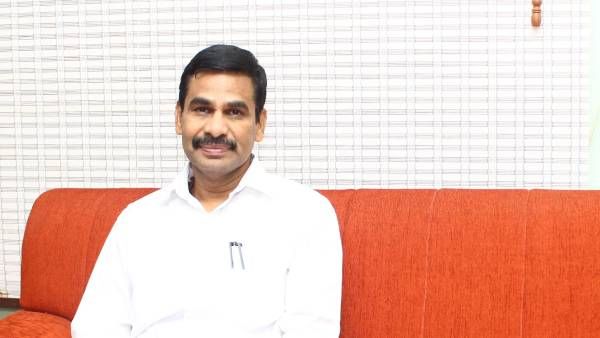 கண்ணீரை தாங்கி வருவோரிடம் ஈர இதயத்துடன் நடந்துகோங்க.. ஆட்சியர்களுக்கு பறந்த இறையன்புவின் கடிதம்