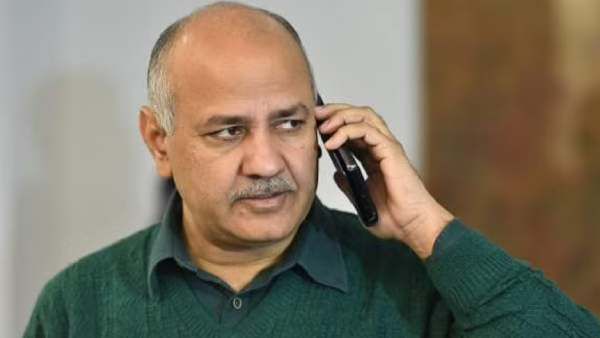 சிபிஐ கோரிக்கை ஏற்பு.. மணிஷ் சிசோடியாவை 5 நாள் காவலில் எடுத்து விசாரிக்க கோர்ட் அனுமதி