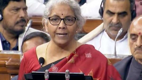 அமைச்சர்கள் சம்பளம், பிரதமர் அலுவலக செலவு.. பட்ஜெட்டில் ஒதுக்கப்பட்ட தொகை ரூ.1258 கோடி!