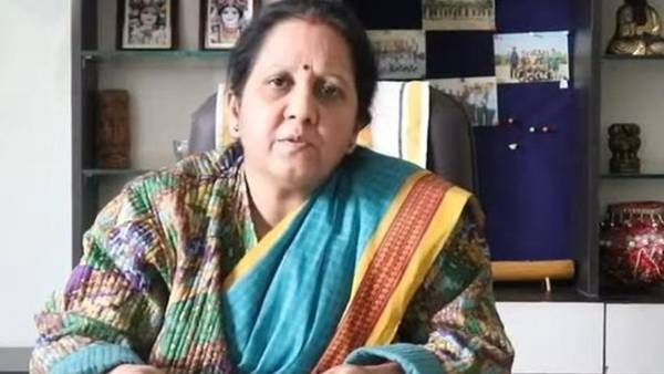 “மார்க் ஷீட் தரமாட்டீங்களா?” கோபத்தில் மாணவன் செய்த காரியம்.. அலறிய கல்லூரி முதல்வர்.. பயங்கரம்