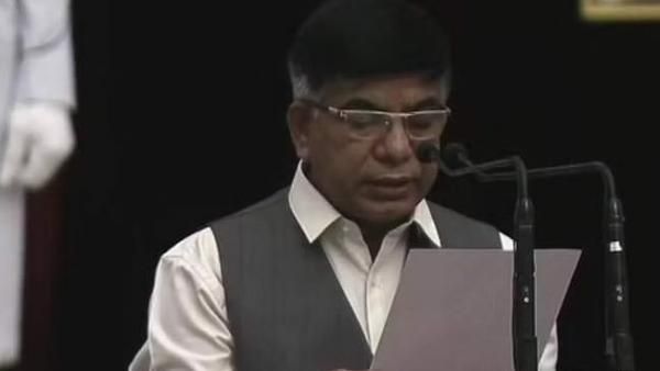 பள்ளிகளில் ‛டிராப்அவுட்’.. குஜராத்தை விட தமிழ்நாடு ‛பெட்டர்’.. ஆனாலும் 6வது இடம்..வெளியான ஷாக் தகவல்