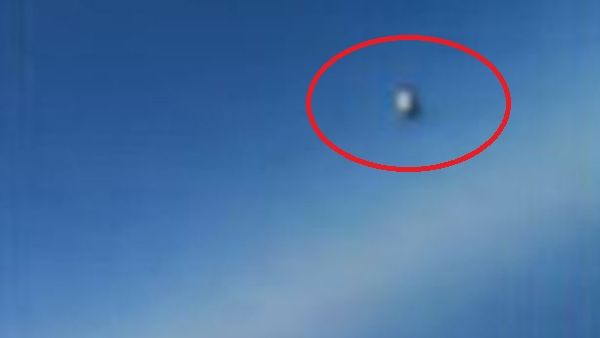 அமெரிக்க, கனடாவில் பறக்கும் மர்ம பொருட்கள்.. மொத்தம் 400+ சம்பவங்களாம்.. யுஎஃப்ஓக்கள் என்றால் என்ன