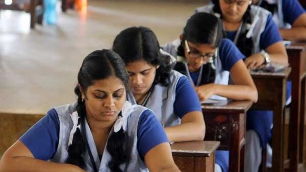 +2 பொதுத்தேர்வு! 50,674 பேர் தமிழ் தேர்வு எழுத வராதது சமூகத்திற்கு பேரிழப்பு! கல்வியாளர்கள் கவலை!