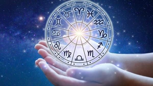 சினிமாவில் ஹீரோவா? ஆர்டிபிசியல் இன்டலிஜென்ஸ் பொறியாளரா? டாக்டரா? உங்கள் ஜாதக கட்டம் சொல்வதென்ன?