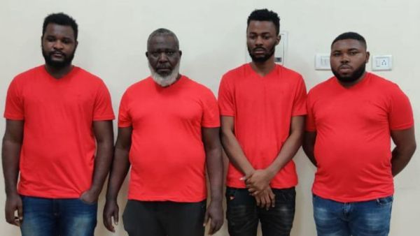 ஜாக்கிரதை..'சோசியல் மீடியா மூலம் தொடர்பு' சென்னை தொழிலதிபருக்கு விபூதி அடித்த நைஜீரிய மோசடி கும்பல்