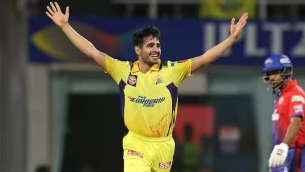 கொடூர யார்க்கர்.. துல்லியமான இன் ஸ்விங்.. சிஎஸ்கே இறக்கிய 19 வயது புயல்.. தோனியின் மாஸ்டர்பிளான்