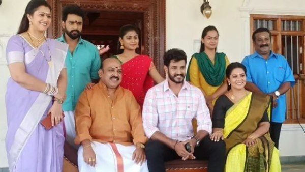 அட்ஜஸ்ட்மென்ட் பண்ண ரெடியான்னு ஓபன் ஆக கேட்டாங்க.!? உண்மையை உடைத்த பாரதி கண்ணம்மா சீரியல் நடிகை