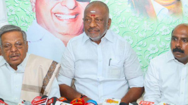 திருச்சியில் பிரம்மாண்ட மாநாடு.. மாவட்டந்தோறும் சுற்றுப்பயணம்.. புது ரூட்டில் பயணிக்கும் ஓபிஎஸ்!