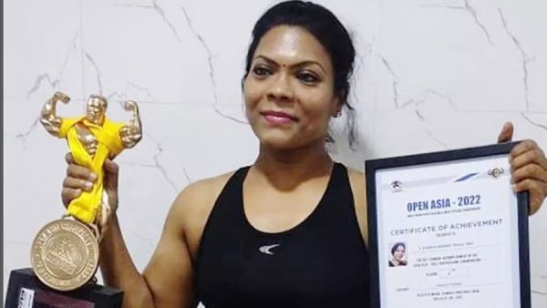 'கிளாமர்'.. மனைவியை பார்த்ததுமே முகம் மாறிய கணவர்.. அட அதிசயம்.. சங்கிலியை நொறுக்கிய சபாஷ் பெண்