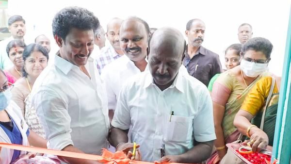 பல்லு முக்கியம் “பிகிலு”.. அரசு பள்ளியில் “புன்னகை” திட்டத்தை தொடங்கிய அமைச்சர்கள்! என்ன ஸ்பெஷல்?