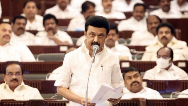 ரெடியான கார்கள்.. ஸ்டாலினின் கண் அசைவிற்காக காத்திருக்கும் டாப் அமைச்சர்கள்.. ஆஹா புதுசா இருக்கே