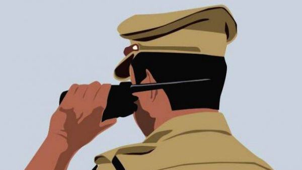 காதலியுடன் சேர்ந்து செய்யக்கூடாத வேலை.. பணியில் இருந்து டிஸ்மிஸ் செய்யப்பட்ட எஸ்ஐ!