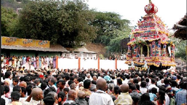 பழனியில் பங்குனி உத்திரம்..தீர்த்தக்காவடியுடன் திரண்ட பக்தர்கள்..டன் கணக்கில் குவிந்த வாழைப்பழங்கள்