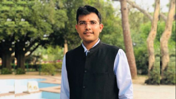 புலம்பெயர் தொழிலாளர் போலி வீடியோ- பாஜக நிர்வாகி உம்ராவ் பகிரங்க மன்னிப்பு கேட்கனும்- உச்சநீதிமன்றம்