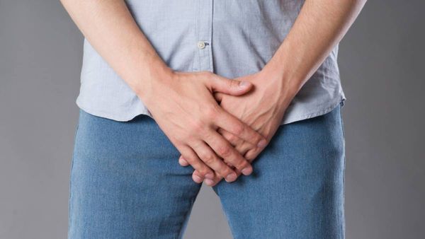 படாரென கேட்ட அந்த சத்தம்.. அலறிகொண்டே நிர்வாணமாக மருத்துவமனைக்கு ஓடிய இளைஞன்.. இதுதான் மேட்டர்