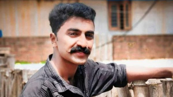 எங்க கொண்டு வந்து நிறுத்தியிருக்கு பார்த்தியா.. வழிப்பறி கொள்ளையில் வசமாக சிக்கிய டிக்டாக் பிரபலம்