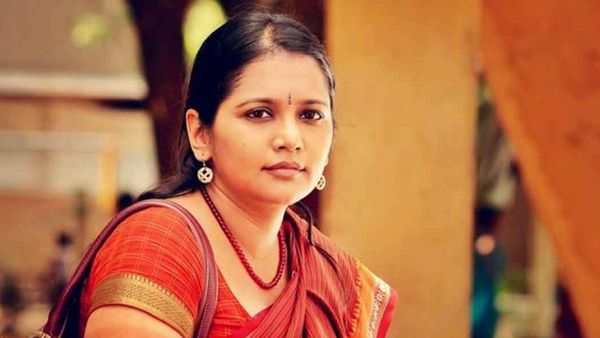 தெரிஞ்சவங்களே என் வீட்ல திருடிட்டாங்க! நடிகை வினோதினி வேதனை - பசிக்காக கொல்லவும் வாய்ப்பிருக்காம்