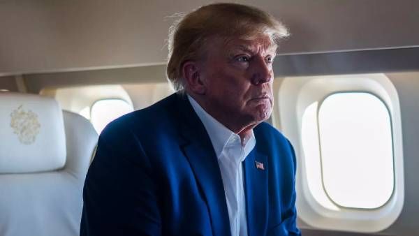 ஒரு பக்கம் போலீசார்.. மறுபக்கம் ஆதரவாளர்கள்! நீதிமன்றத்தில் சரணடையும் டிரம்ப்! பரபரக்கும் நியூயார்க்