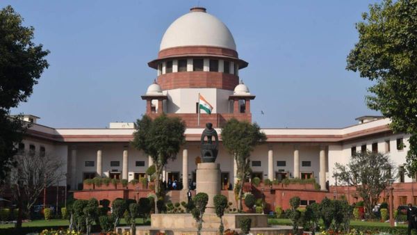 முஸ்லிம்களுக்கு எதிரான பேச்சில் குற்றப்பத்திரிகை தாக்கல்.. உச்சநீதிமன்றத்தில் டெல்லி போலீஸ் தகவல்