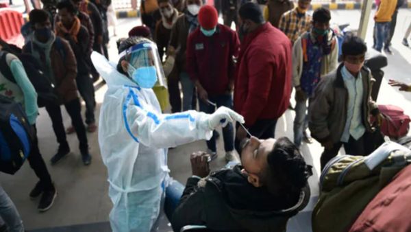இந்தியாவில் கொரோனா கோரத்தாண்டவம்: ஒருநாள் பாதிப்பு 10,158; ஆக்டிவ் கேஸ்கள் எண்ணிக்கை 44,998