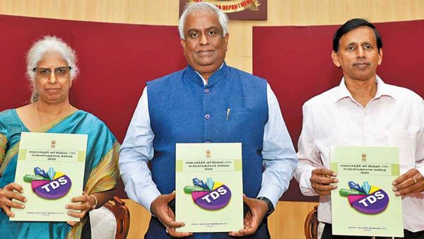 ஒரே நாளில் இரண்டு முக்கியமான விஷயம்.. சென்னை வருமான வரித்துறை அதிகாரிகள் சொன்ன பாய்ண்ட்