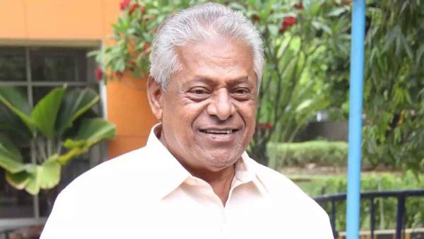 நடிகர் டெல்லி கணேஷ் ஞாபகம் இருக்கிறதா?அவருக்கு இப்படி ஒரு வருத்தமா?உருக்கமாக சொன்ன காரணம்