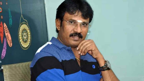 என்றைக்கு ஆசிரியர்கள் கையில் பிரம்பு கீழே விழுந்ததோ அன்றே மாணவர்களின் ஒழுக்கம் போச்சு.. பேரரசு