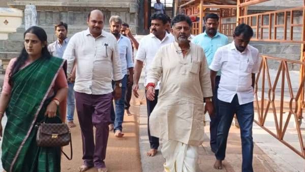 ட்விஸ்ட்! நாளை கர்நாடகா தேர்தல் ரிசல்ட்! இன்று தமிழ்நாடு பறந்து வந்த டிகே சிவக்குமார்! அப்போ அதுதானா