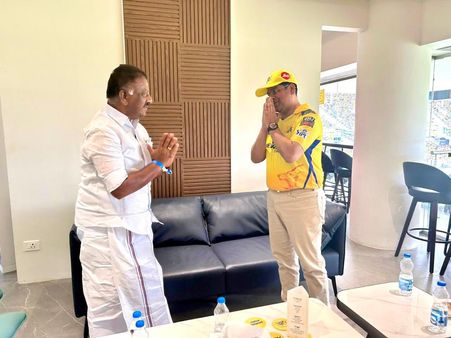 உள் அறையில் நடந்த மீட்டிங்.. “மதில் மேல் பூனை” திமுக பக்கம் டைவ்? ஓபிஎஸ்ஸிடம் சபரீசன் என்ன கேட்டார்?