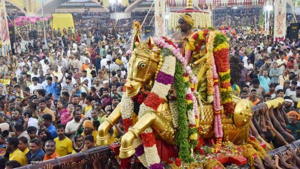 வைகையில் தவளையாக தவமிருந்த முனிவர்..தங்க கருட வாகனத்தில் வந்து கள்ளழகர் தந்த சாப விமோசனம்