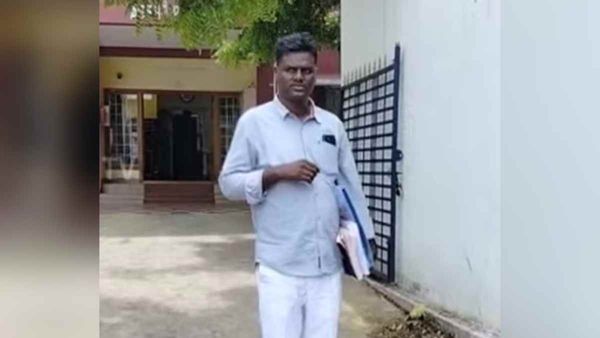 மிட் நைட்.. உயிரை கையில் பிடித்துக்கொண்டு ஓடிய விஏஓ.. டிராக்டர் ஏற்றி கொல்ல முயன்ற கடத்தல் கும்பல்!